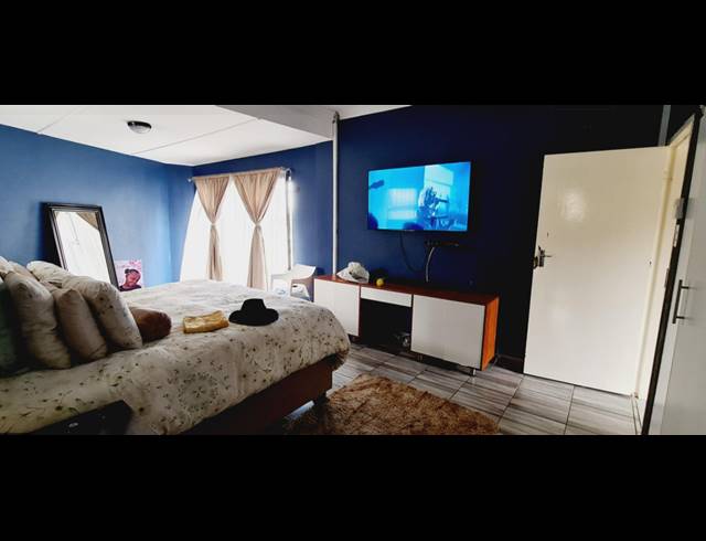 4 BEDROOM HOUSE FOR SALE IN LINMEYER